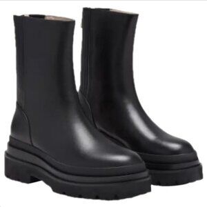 Coccinelle Leather biker boots Size EU 39